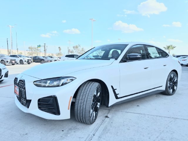 New 2026 BMW 430i w/ M Sport Package RWD image 3