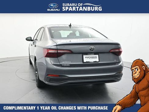 Used 2023 Volkswagen Jetta SE FWD image 7
