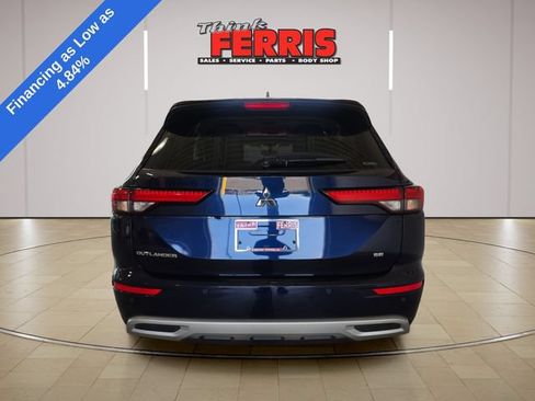 Used 2024 Mitsubishi Outlander SE AWD/4WD image 6