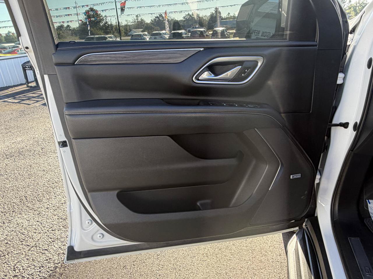 Used 2021 GMC Yukon SLT w/ SLT Luxury Plus Package AWD/4WD image 13