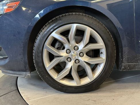 Used 2019 Chevrolet Impala Premier w/ Premier Convenience Package FWD image 26