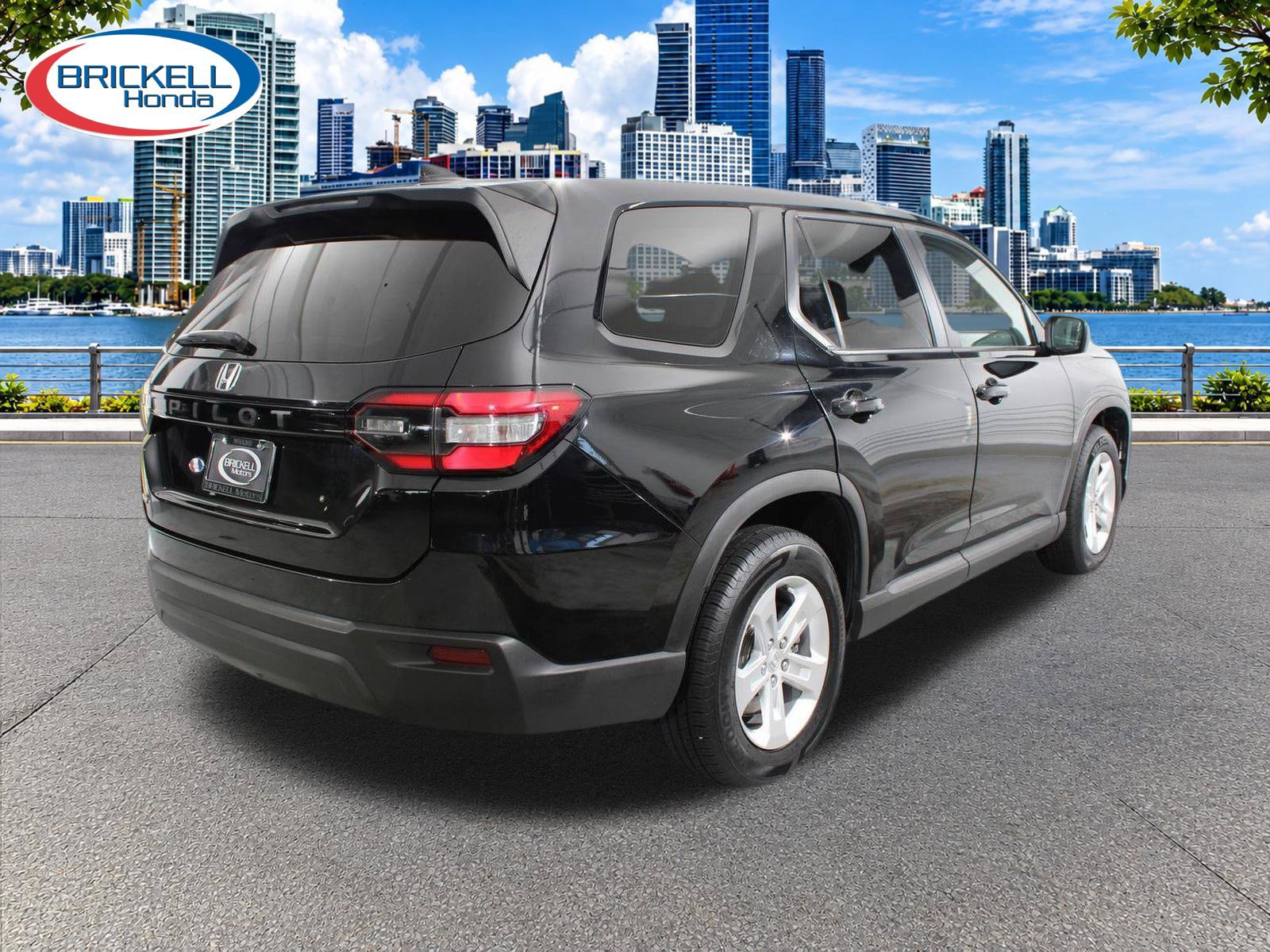 Certified 2023 Honda Pilot LX image 6