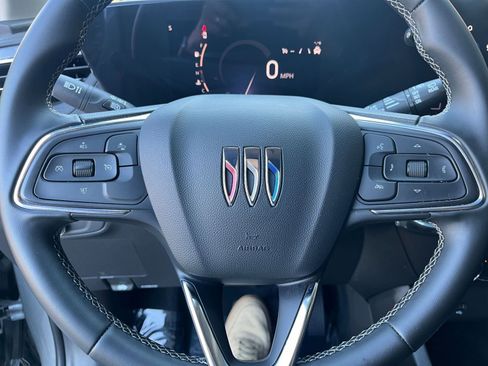 Used 2025 Buick Encore GX Preferred image 28