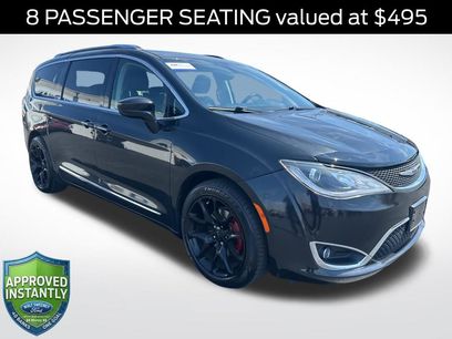 Used 2019 Chrysler Pacifica Touring-L
