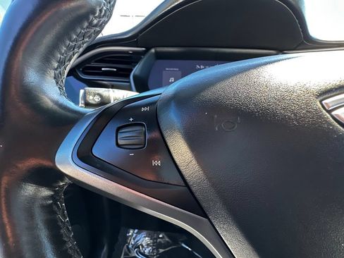 Used 2020 Tesla Model X Long Range AWD/4WD image 23