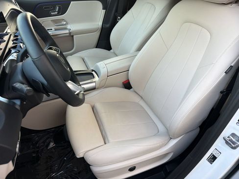 Certified 2026 Mercedes-Benz GLB 250 4MATIC image 5