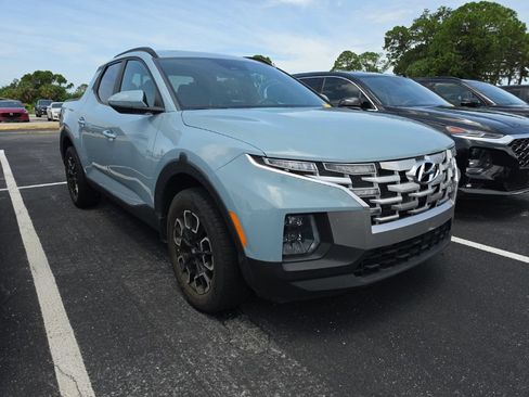 Used 2022 Hyundai Santa Cruz SEL Premium AWD/4WD image 2