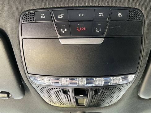 Used 2018 Mercedes-Benz GLC 43 AMG 4MATIC image 36