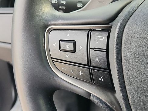 Used 2023 Lexus ES 350 w/ Premium Package image 22