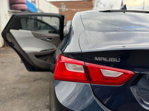 Used 2016 Chevrolet Malibu LT image 45