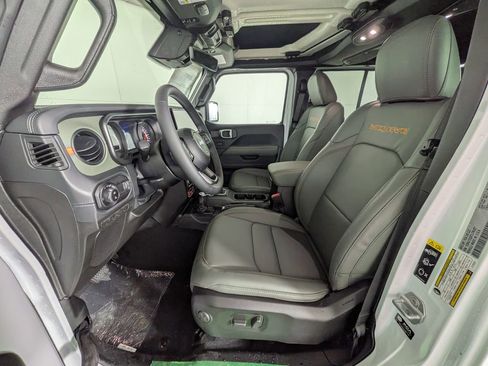 New 2026 Jeep Gladiator Mojave AWD/4WD image 14