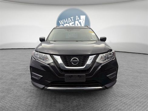 Used 2020 Nissan Rogue SV image 9
