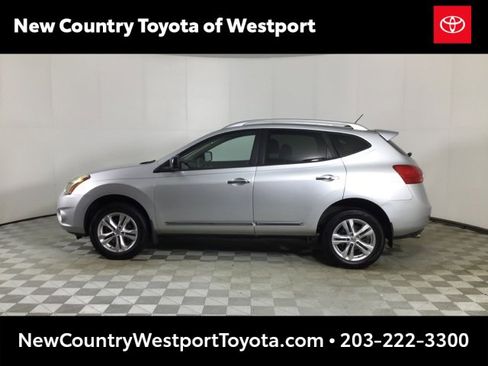 Used 2015 Nissan Rogue S w/ Convenience Package image 4