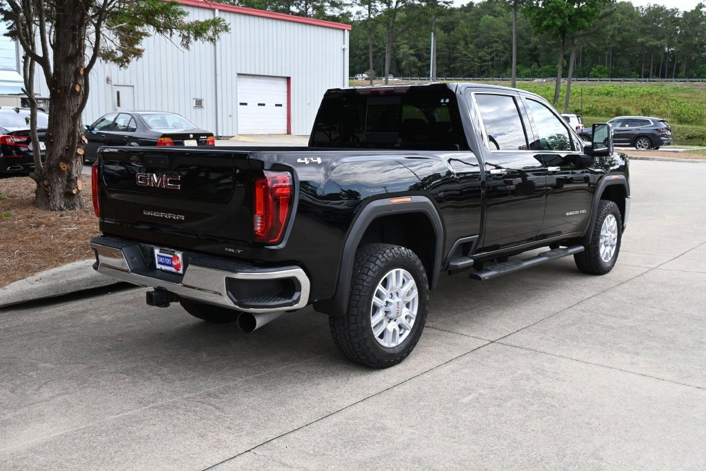 Used 2022 GMC Sierra 3500 SLT w/ SLT Convenience Package AWD/4WD image 28