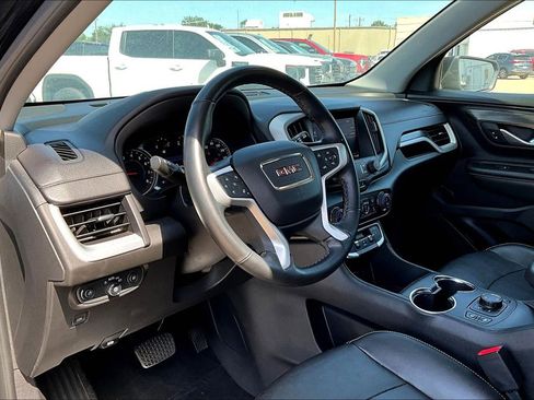 Used 2023 GMC Terrain SLT image 16