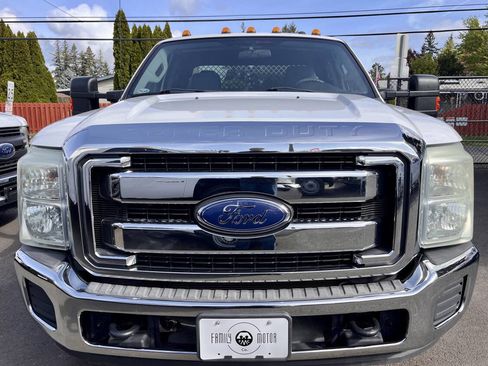 Used 2015 Ford F350 XLT image 8