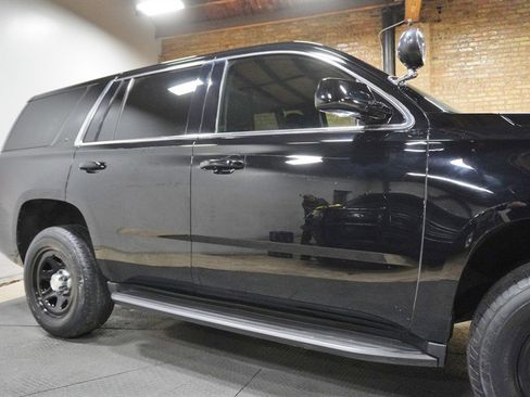 Used 2020 Chevrolet Tahoe 4WD w/ Suspension Package, Off-Road image 9
