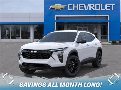 New 2026 Chevrolet Trax LT w/ Driver Confidence Package FWD image 6