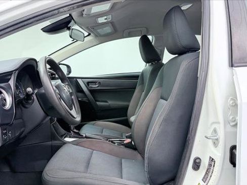 Used 2019 Toyota Corolla LE FWD image 14