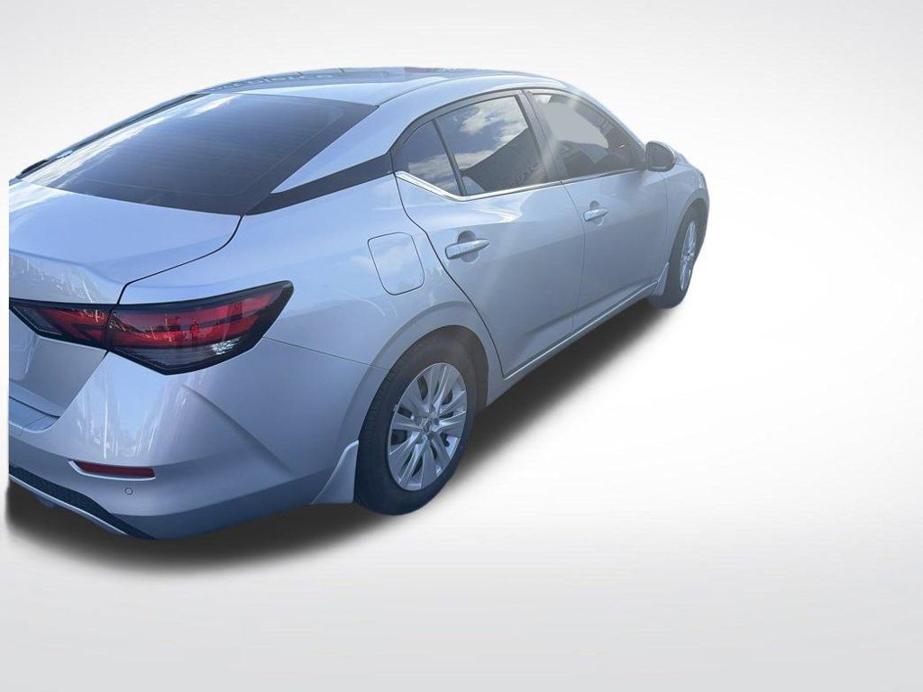 Certified 2023 Nissan Sentra S FWD image 11