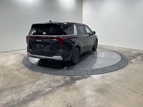 New 2026 Kia Carnival image 5