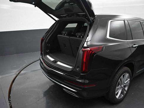 Used 2024 Cadillac XT6 Premium Luxury w/ Technology Package AWD/4WD image 25