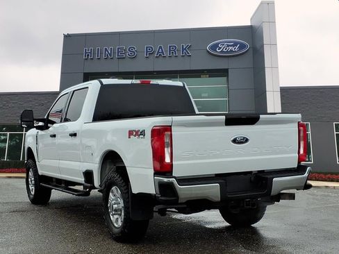 Certified 2024 Ford F250 XLT w/ FX4 Off-Road Package image 5