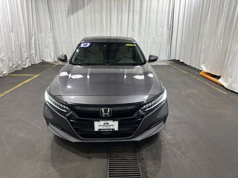 Used 2018 Honda Accord Touring image 7