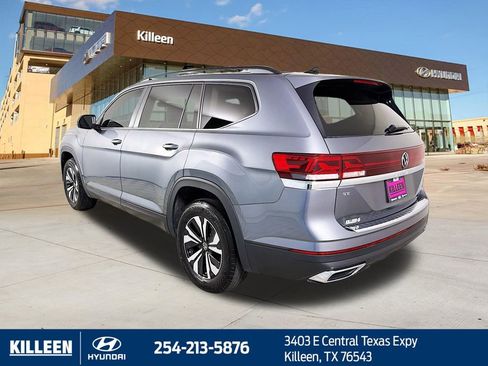 Used 2024 Volkswagen Atlas SE image 5