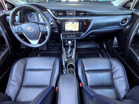 Used 2019 Toyota Corolla XSE FWD image 9