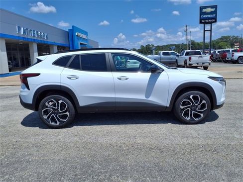 New 2025 Chevrolet Trax RS w/ Driver Confidence Package image 2