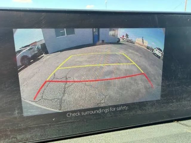 Used 2021 MAZDA MAZDA3 s FWD image 17