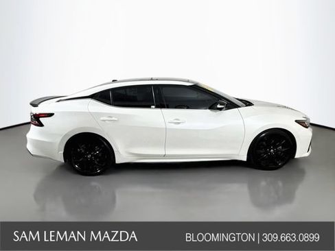 Used 2021 Nissan Maxima SR w/ Sport Mat Group FWD image 8