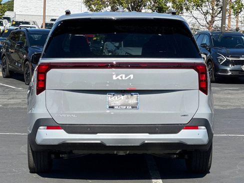 New 2026 Kia Carnival EX image 5