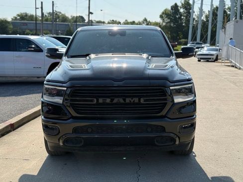 Used 2023 RAM 1500 Laramie AWD/4WD image 3