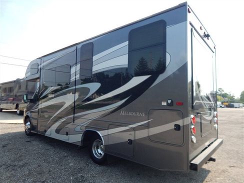 Used 2016 Mercedes-Benz Sprinter 3500 image 2