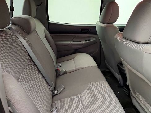 Used 2015 Toyota Tacoma 2WD Double Cab w/ Convenience Package image 21