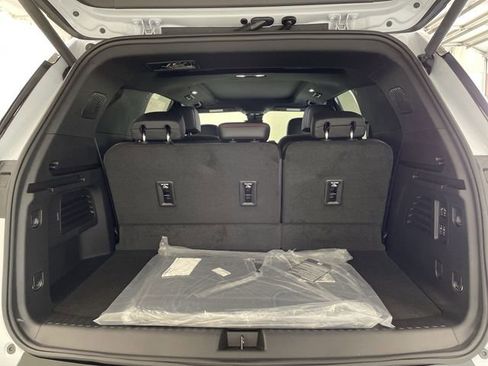 New 2026 Chevrolet Traverse RS image 18