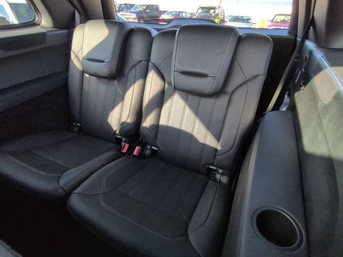 Used 2018 Mercedes-Benz GLS 450 4MATIC image 21