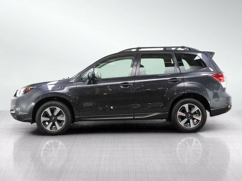 Used 2018 Subaru Forester 2.5i Premium AWD/4WD image 2