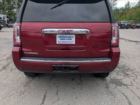 Used 2018 GMC Yukon Denali w/ Denali Ultimate Package AWD/4WD image 5