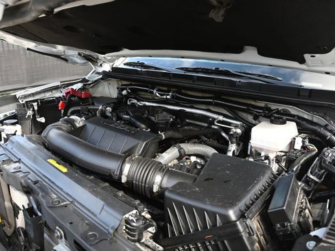 Used 2024 Nissan Frontier S w/ Technology Package image 16