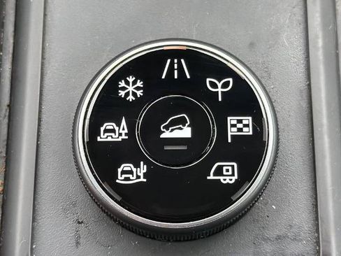 Certified 2025 Nissan Pathfinder S AWD/4WD image 9