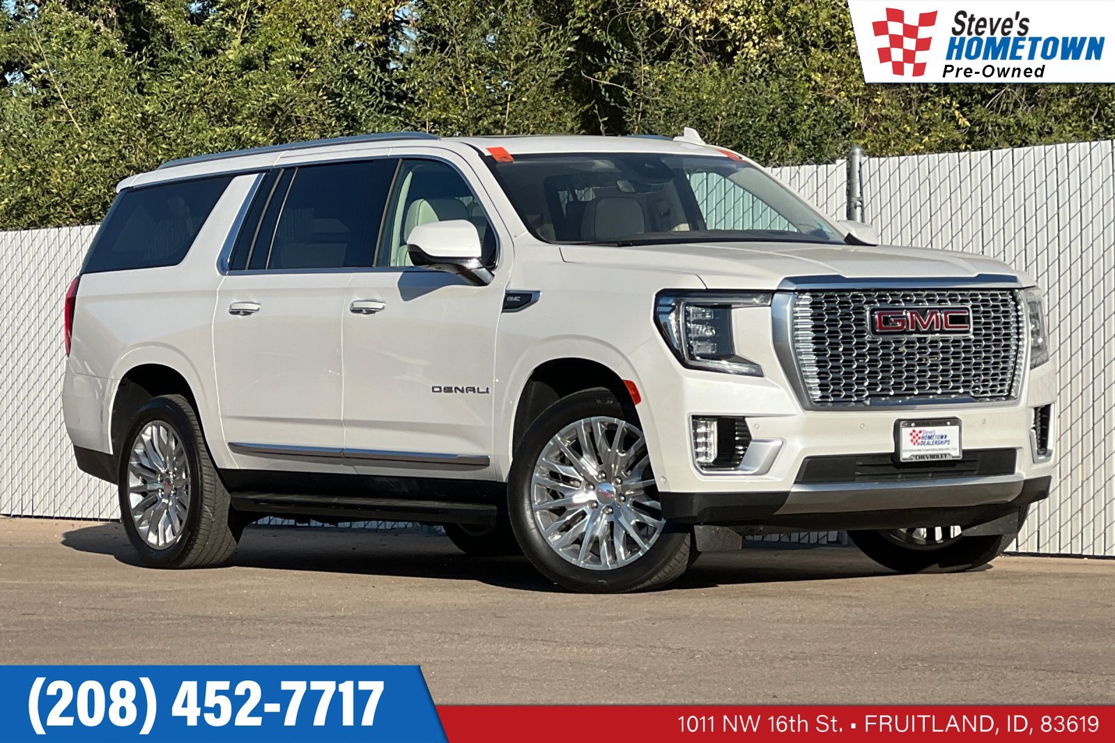 Used 2024 GMC Yukon XL Denali w/ Advanced Technology Package AWD/4WD image 1