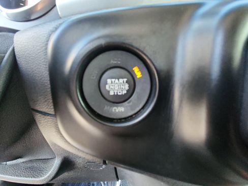 Used 2020 Jeep Gladiator Overland image 28