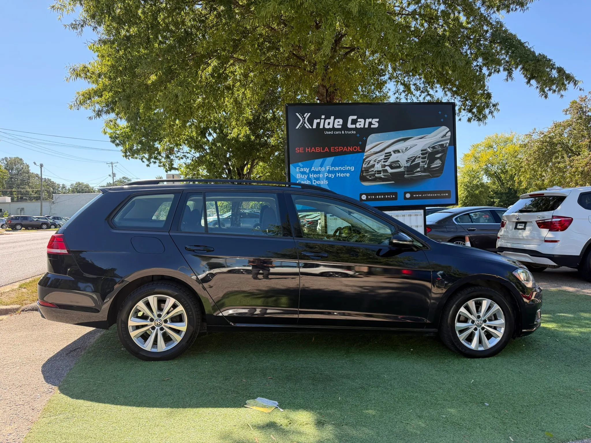 Used 2019 Volkswagen Golf S AWD/4WD image 4