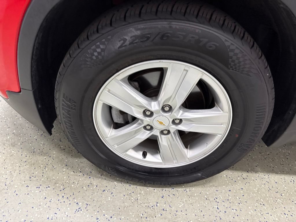 Used 2020 Chevrolet Trax LS w/ Tint and Cruise Package FWD image 11