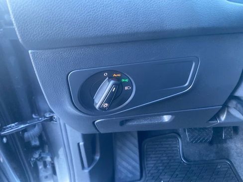 Used 2024 Volkswagen Tiguan S image 16