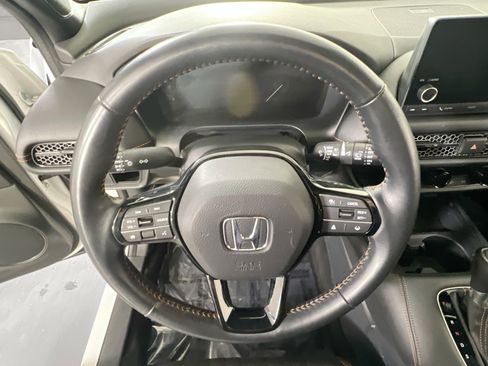Used 2023 Honda HR-V Sport image 10