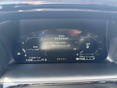 Used 2023 Lincoln Nautilus Reserve AWD/4WD image 3